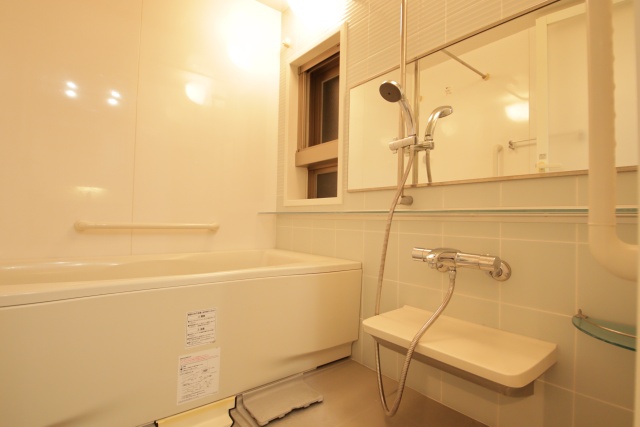 バス・シャワールーム　※別室の参考写真の為、現況優先です。