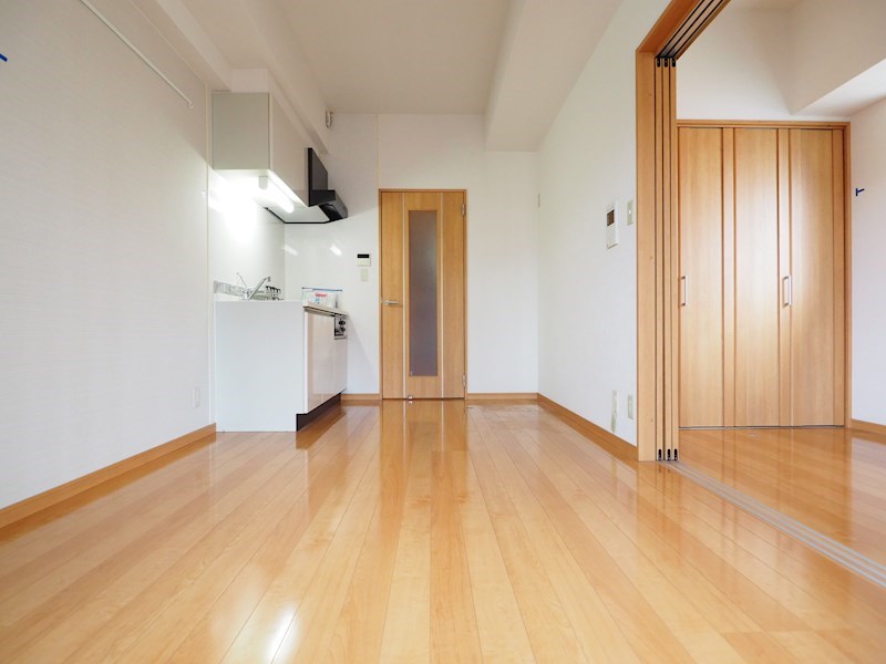 居室・リビング　光の差し込むリビング。