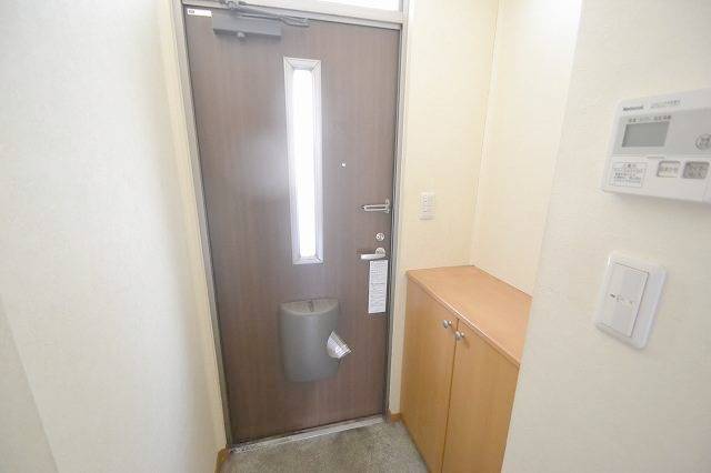 玄関　明るい玄関です。