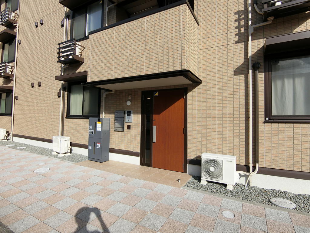 ロビー　綺麗に整備されたエントランス☆