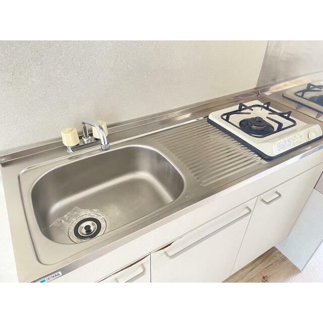 キッチン　ガスコンロ（都市ガス）ついています