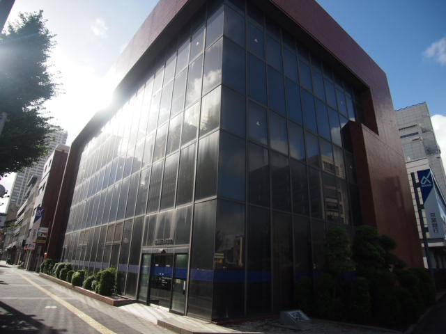 銀行　京葉銀行　本町支店（銀行）まで172m