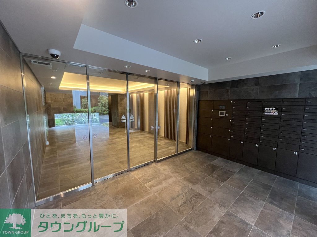 エントランス　エントランス