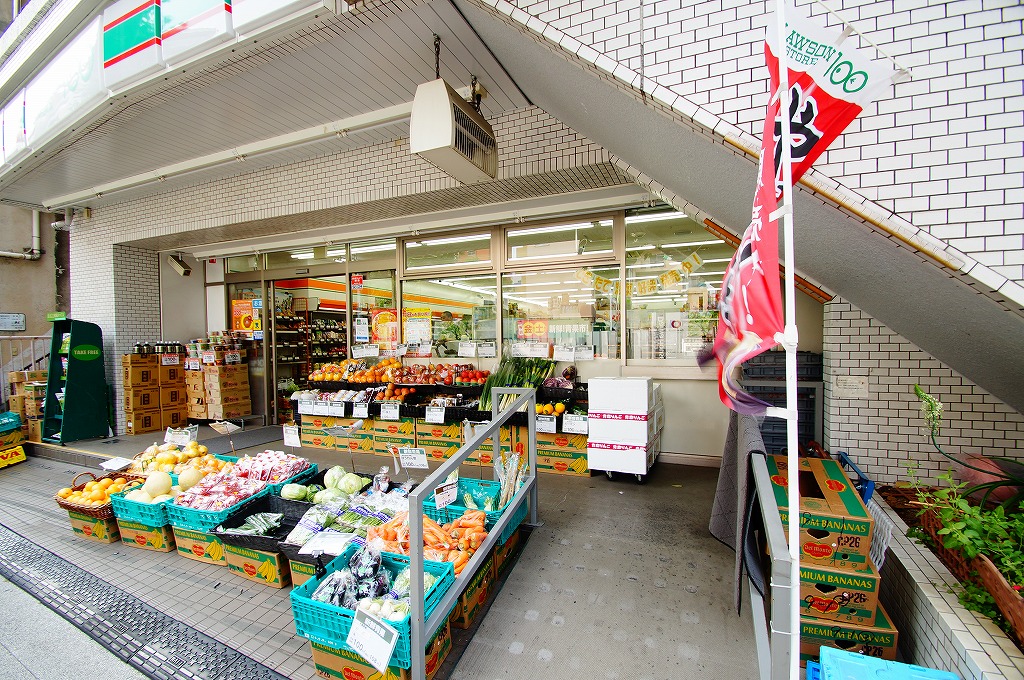 コンビニ　ローソン 伊勢佐木長者町（コンビニ）まで117m