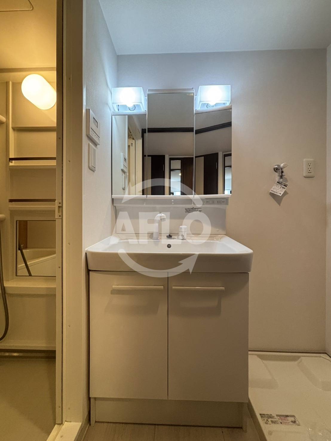 洗面設備　アーバネックス西長堀　独立洗面台