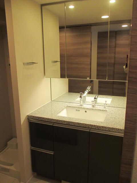 洗面設備　参考写真です