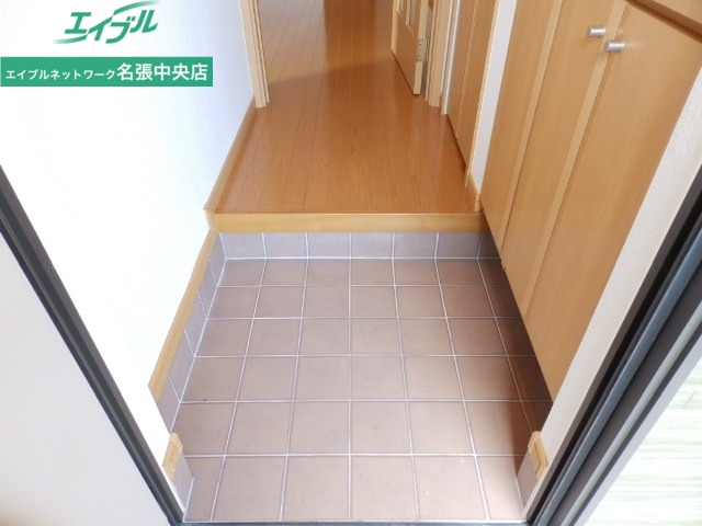 玄関　同型参考写真