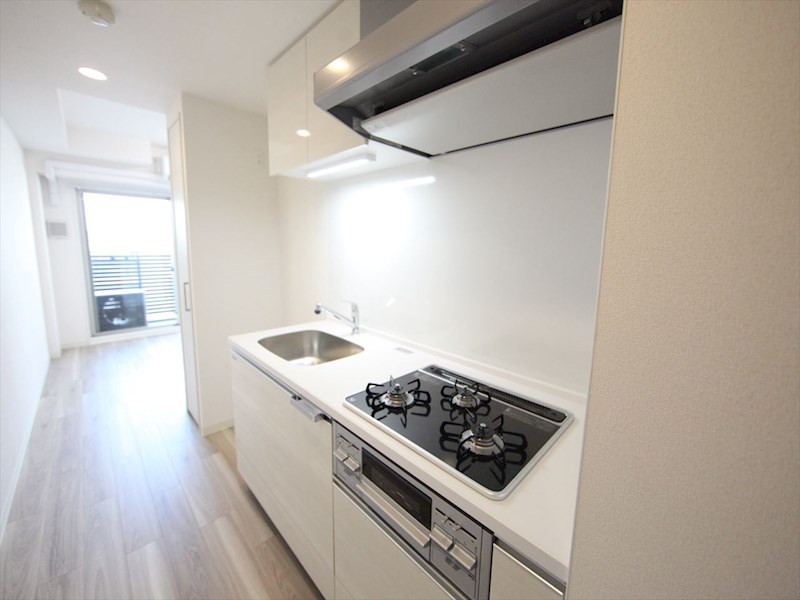 キッチン　システムキッチン（ガス3口コンログリル付）