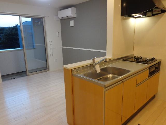 キッチン　リビング