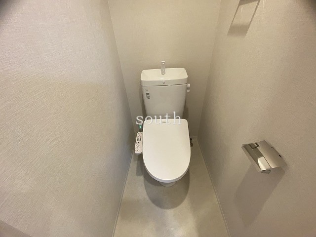 トイレ　ウォシュレット付きのトイレ