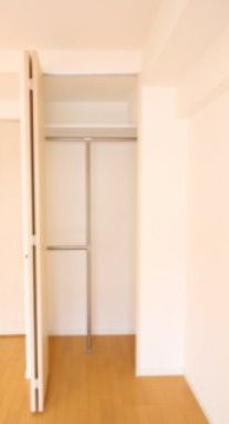 収納　（別タイプ参考写真）コンシェリア駒込ＥＡＳＴ　北区中里1