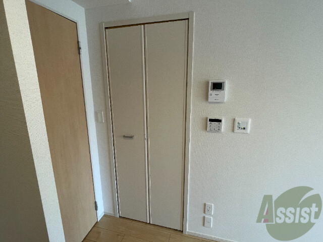 収納　収納スペースです。お洋服やお荷物はこちらへ。