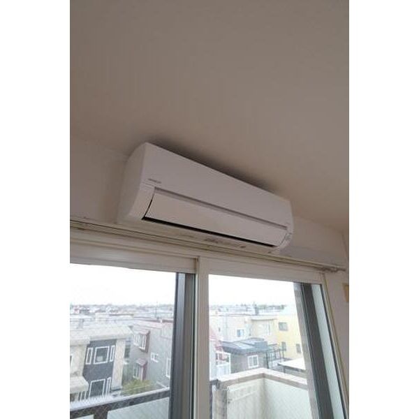 その他設備　洋室は明るいですよ！