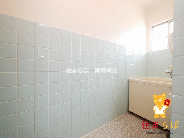 バス・シャワールーム　「見た目じゃなく、心に“しっくりくる”を大切に。」