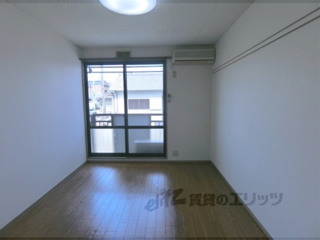 居室・リビング　洋室