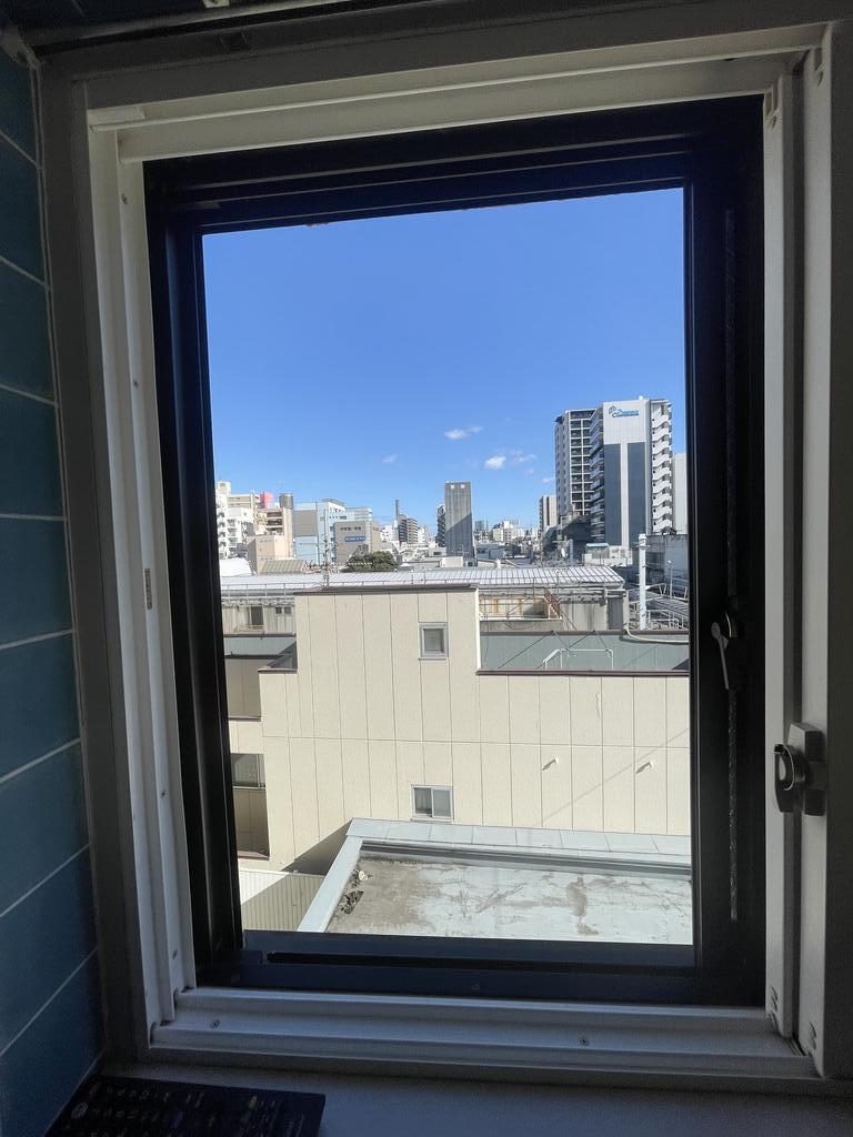 眺望　☆南＆東面に窓があり日当り良好〔主要採光面は南向き〕