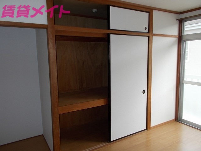 収納　同タイプの部屋写真です