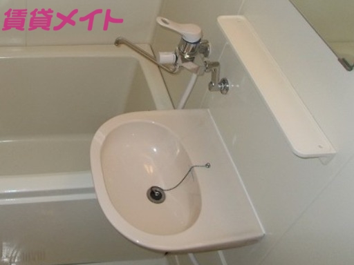洗面設備　同タイプの部屋写真です