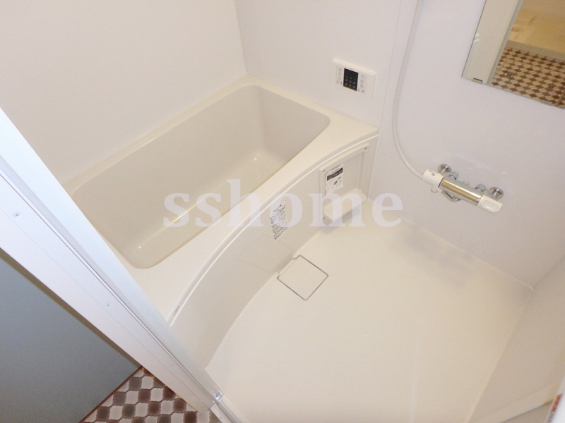 バス・シャワールーム　清潔感のある浴室☆