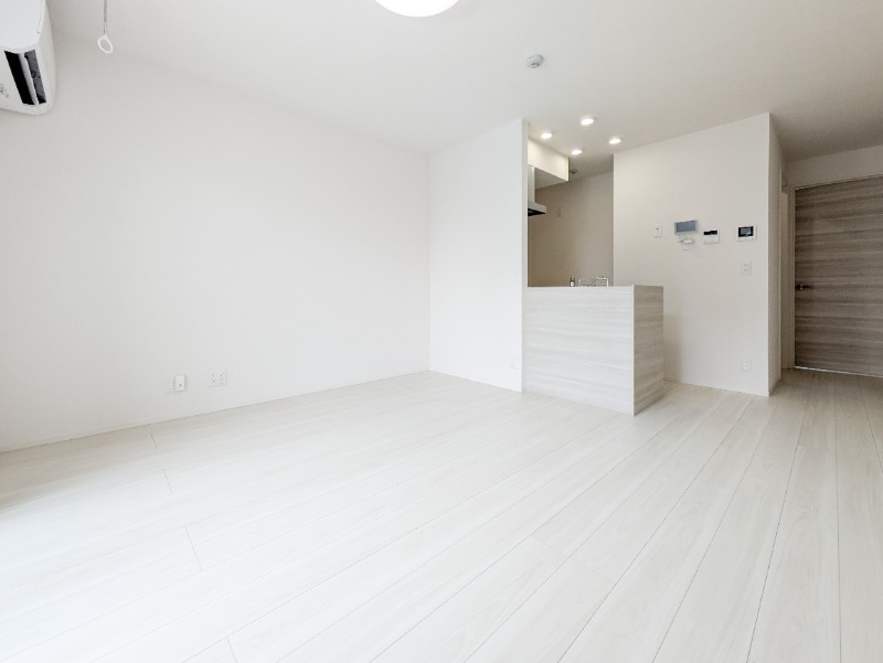 居室・リビング　図面と現状に相違がある場合には現状を優先