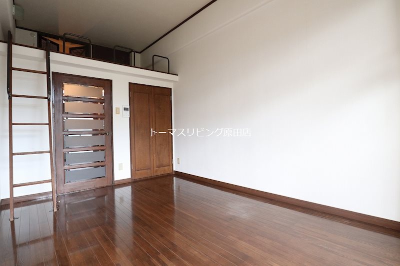 居室・リビング　210号室写真