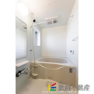 バス・シャワールーム　類似写真