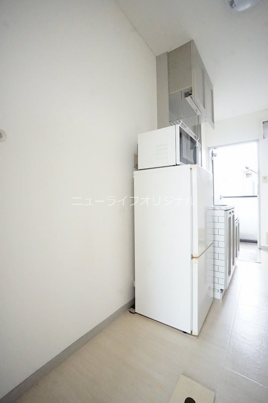 その他設備　冷蔵庫と電子レンジは残置物です。