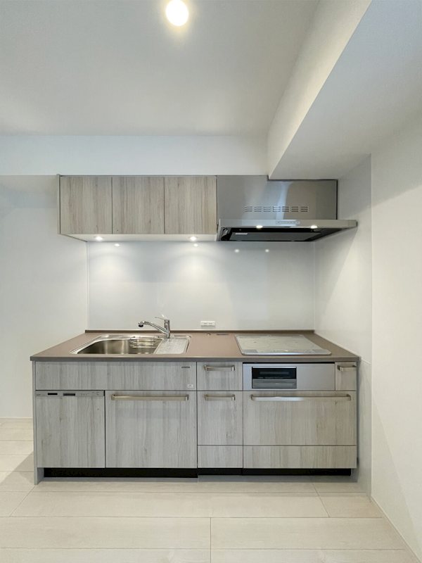 キッチン　IHクッキングヒータが備わります。