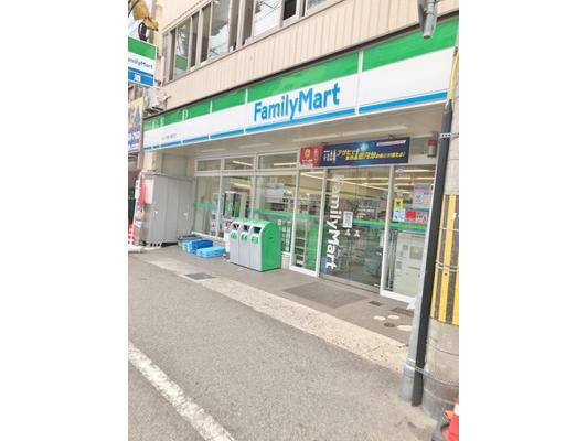 コンビニ　ファミリーマートといち東川崎町店（コンビニ）まで111m