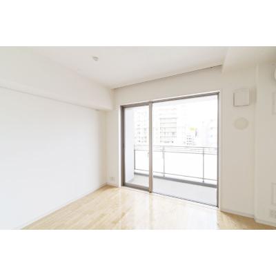 居室・リビング　同マンション別部屋