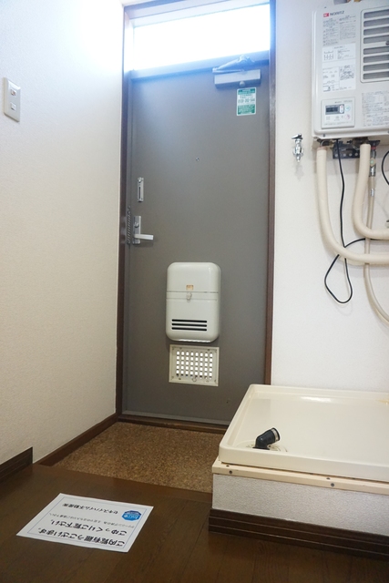 玄関　すっきりシンプルな玄関スペースです！