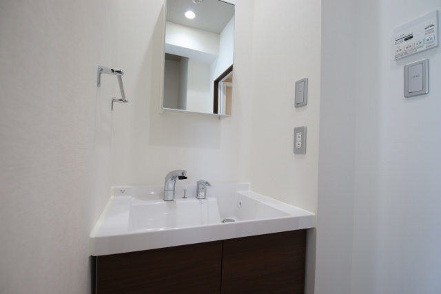 洗面設備　※他のお部屋の参考写真です。