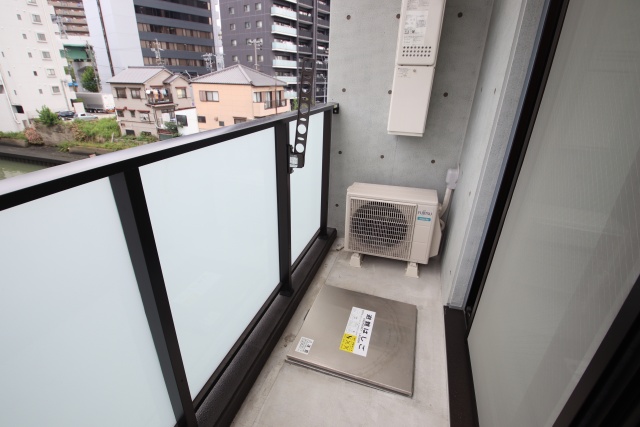 バルコニー　※他のお部屋の参考写真です。