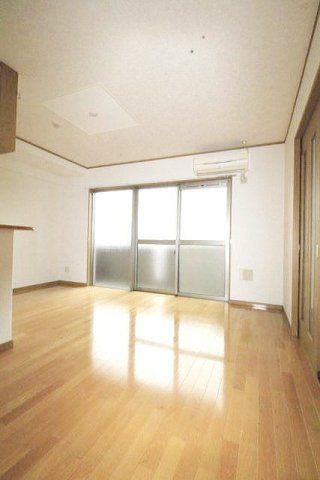 居室・リビング　ゆったり過ごせるリビングです