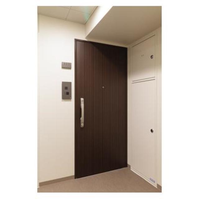 玄関　※写真は同タイプ住戸です。