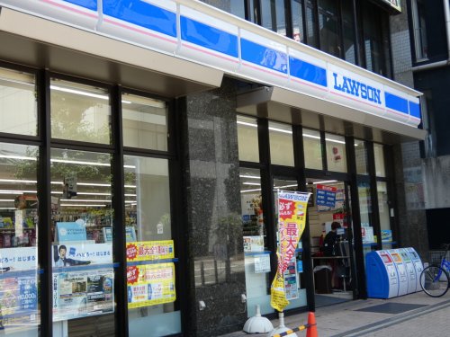 コンビニ　ローソン（コンビニ）まで1m