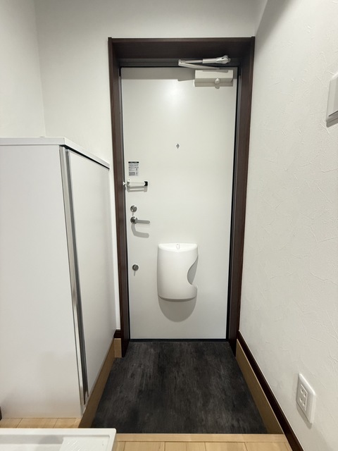 玄関　同施工会社参考写真です