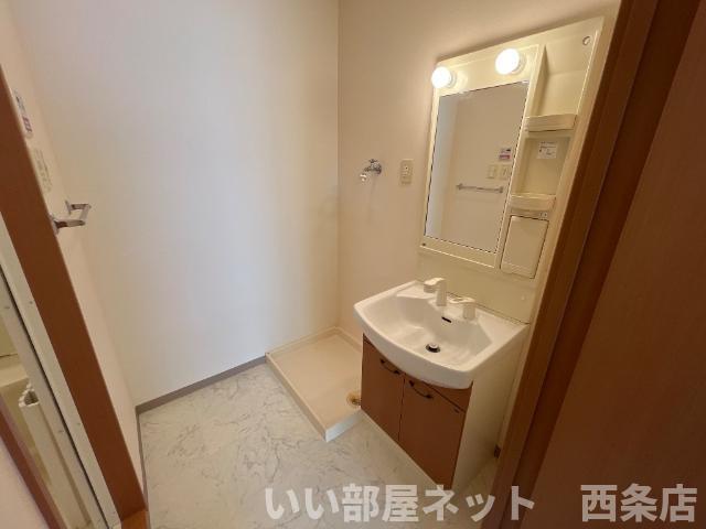 洗面設備　洗髪洗面化粧台