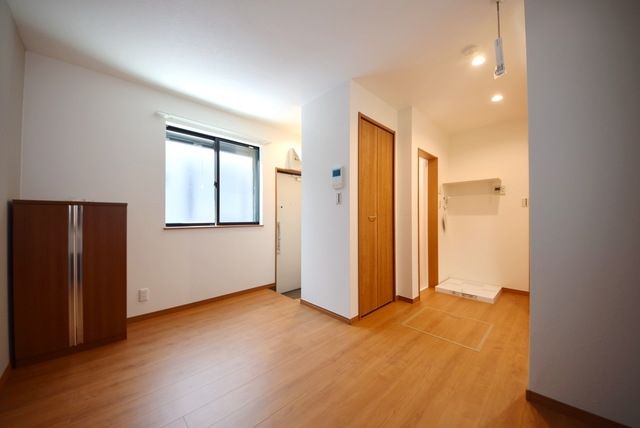 居室・リビング　★窓のある居室です★