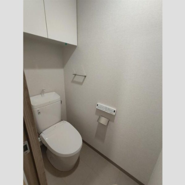 トイレ　※反転タイプとなります