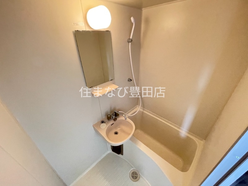 バス・シャワールーム　同型写真