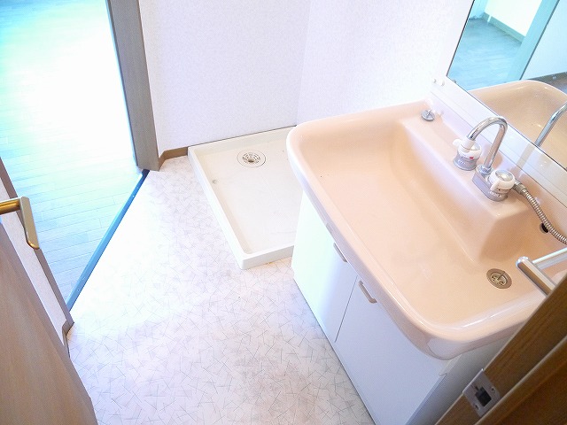 洗面設備　忙しい朝には欠かせない洗面所です