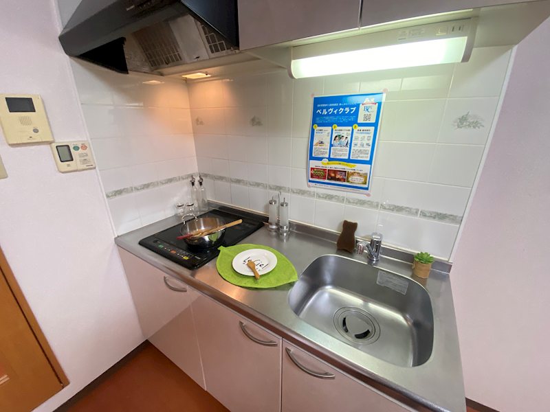 キッチン　同タイプ参考写真201号室