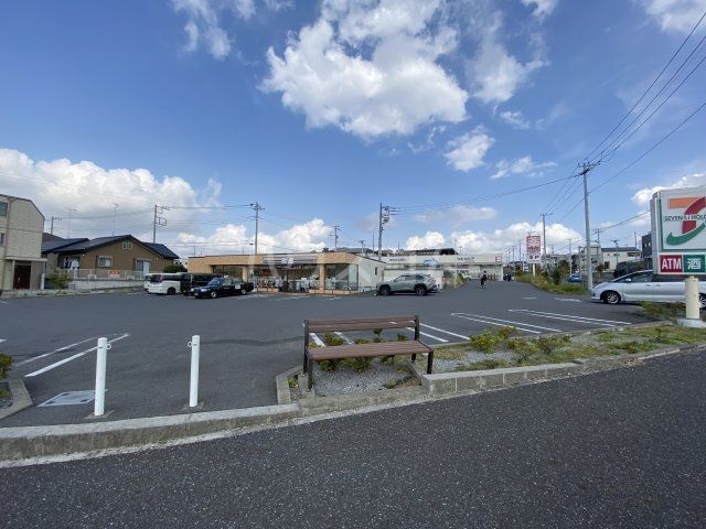 コンビニ　セブン-イレブン 流山西平井店（コンビニ）まで256m