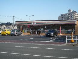 コンビニ　セブンイレブン博多西春町4丁目店（コンビニ）まで278m