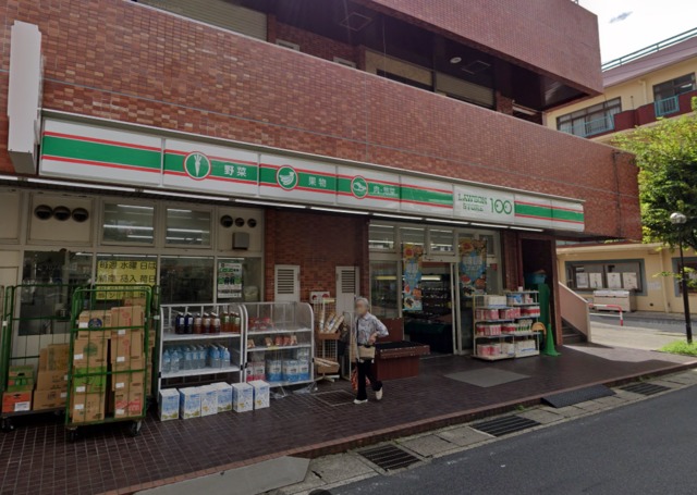 コンビニ　ローソンストア100市川南3丁目店（コンビニ）まで656m