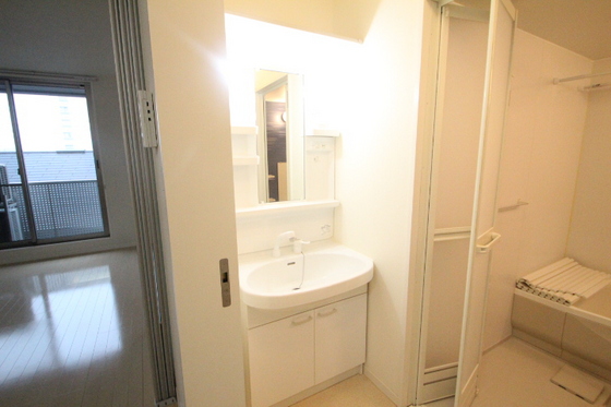 洗面設備　※別部屋の写真です