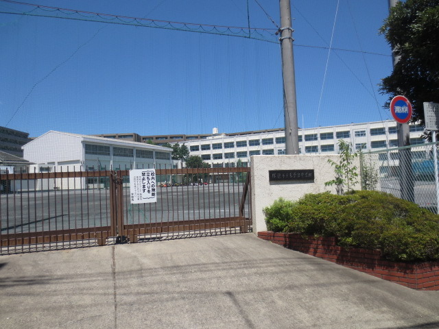 中学校　横浜市立青葉台中学校（中学校）まで440m