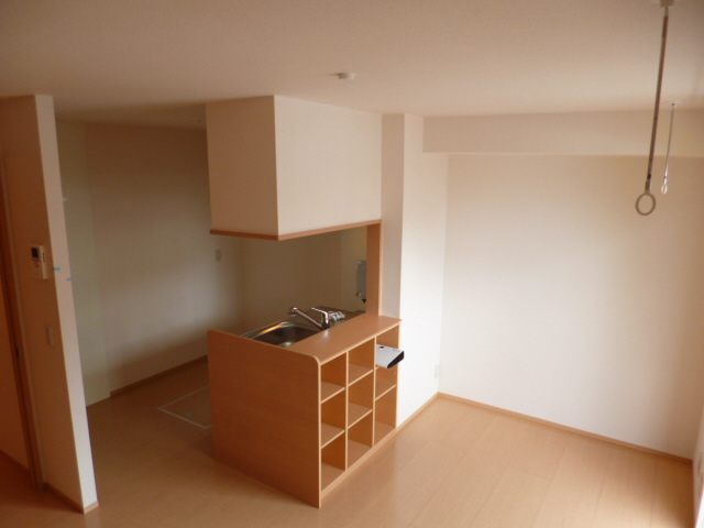 居室・リビング　リビング　使いやすいカウンターキッチン仕様