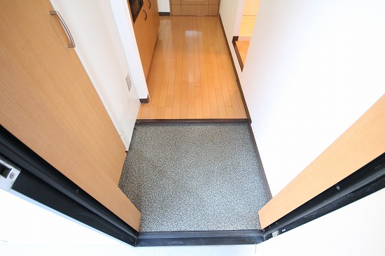 玄関　※写真は類似です